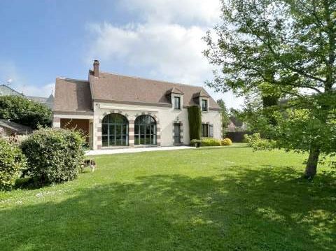 VIAGER OCCUPE POUR CETTE MAGNIFIQUE MAISON D’ARCHITECTE RECE