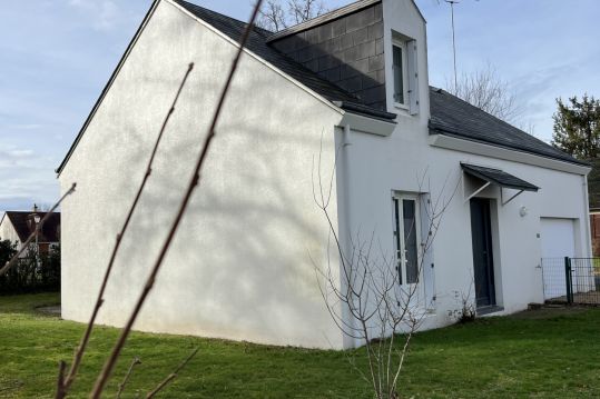 ST PERE SUR LOIRE PROCHE COMMERCES A PIEDS MAISON MEUBLEE AV