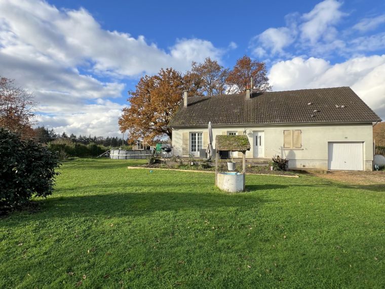 CHARMANTE MAISON AVEC GRAND JARDIN AU COEUR DE LA CAMPAGNE