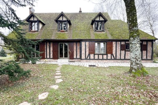 ÉLÉGANTE PROPRIÉTÉ À PROXIMITÉ DU CENTRE DE SULLY-SUR-LOIRE,