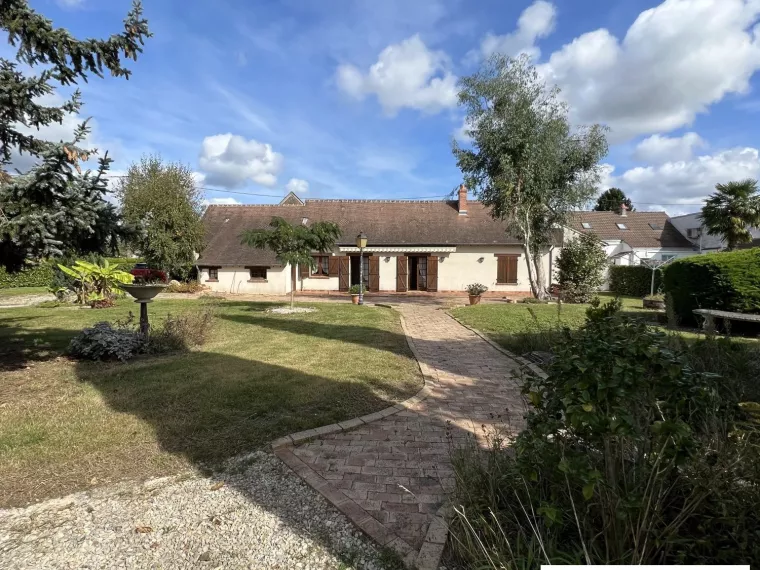 FERME DE 1900 RENOVEE SUR UN PARC DE 2416M² PAYSAGE ET AVEC PLA