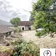 FERME A RENOVER SUR UN GRAND TERRAIN DE 4022M² AU CENTRE DES BO