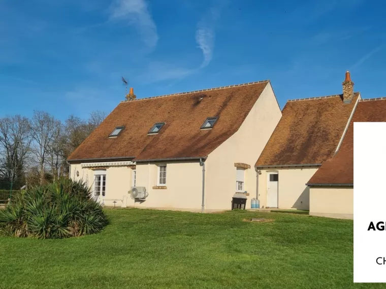 MAISON TRADITIONNELLE TRES BON ETAT AU CALME.