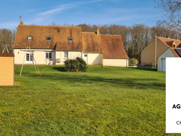 MAISON TRADITIONNELLE TRES BON ETAT AU CALME.