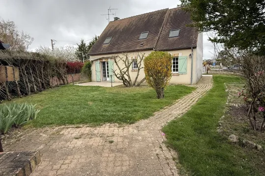 BELLE MAISON DE CARACTERE