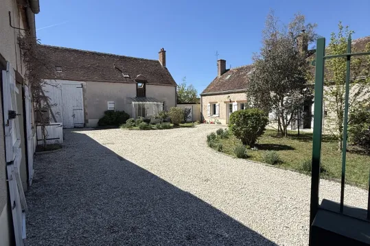 AU CALME BELLE FERME RENOVEE