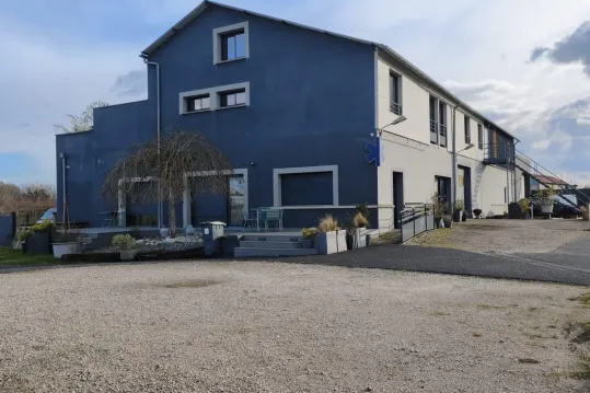 SULLY-SUR-LOIRE – UN LIEU DE VIE HORS NORME AUX VOLUMES EXCEPT